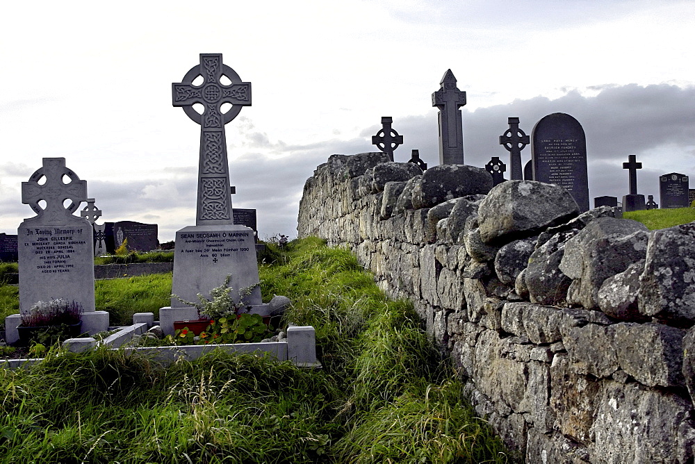 Cemetry, Durrow headstones and stone wall of Spidell, County Galway, Republic of Ireland, Europe