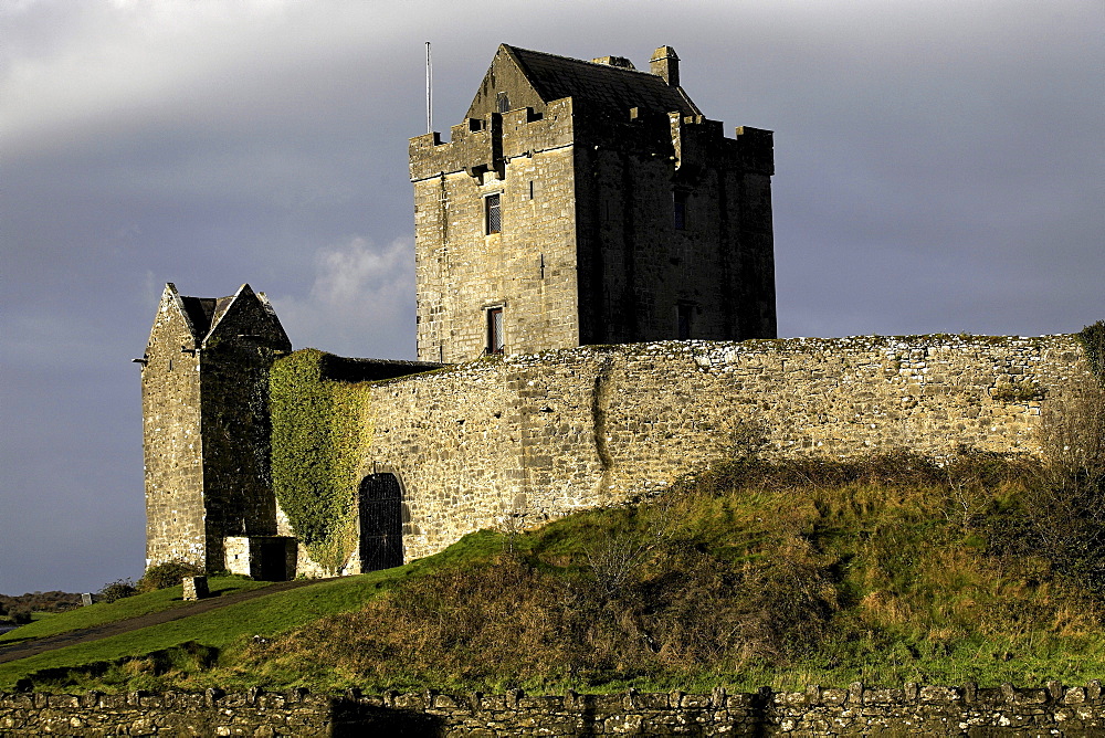 Dunguaire Castle, Kinvara, County Galway, Republic of Ireland, Europe