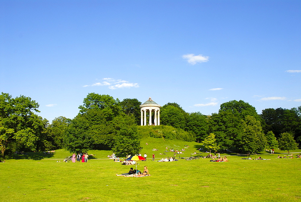 English Garden, park, lawn and Monopteros temple, leisure, Munich, capital, Upper Bavaria, Bavaria, Germany, Europe