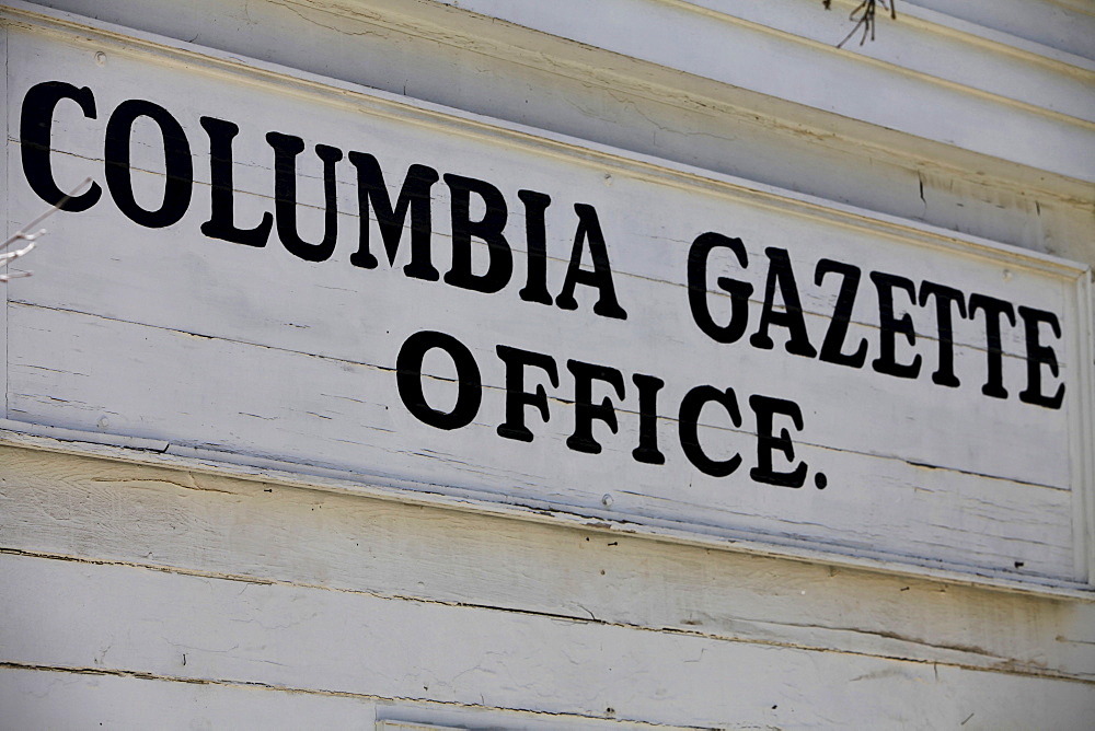 Columbia Gazette Office, shield, historic Columbia State Park, California, USA