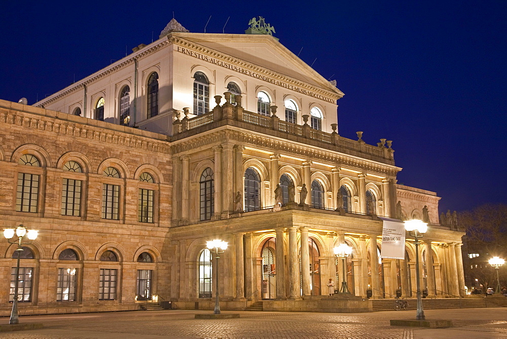 Opera house at night, Opernplatz opera square, Hanover, Lower Saxony, Germany, Europe