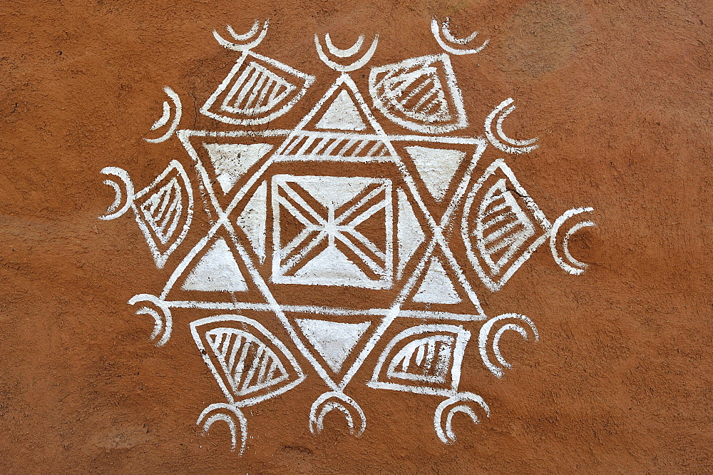 Traditional ornamental painting on a wall, Thar Desert, Rajasthan, India, Asia