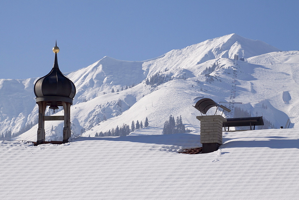 Snow-covered roof in a winter landscape, Achenkirch, Achensee, Christlum ski resort, Alps, Tyrol, Austria