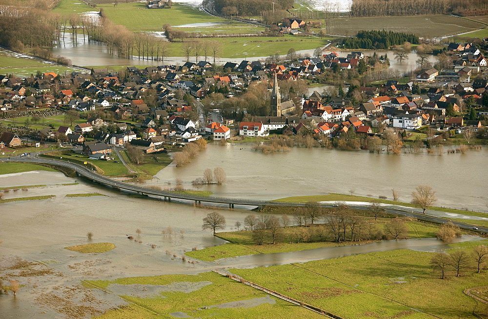 Aerial view, Lippe river, flood, Lippborg, Hamm, Lippetal, Ruhrgebiet area, North Rhine-Westphalia, Germany, Europe