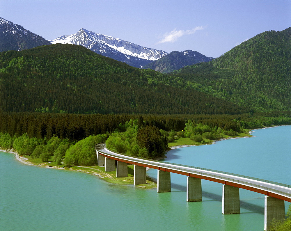 Sylvensteinspeicher storage lake near Fall, Isarwinkel, Upper Bavaria, Bavaria, Germany, Europe