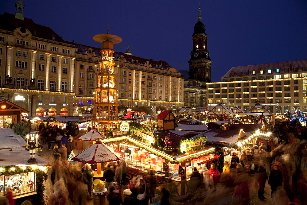 Striezelmarkt Christmas market, Altmarkt square, Dresden, Saxony, Germany, Europe