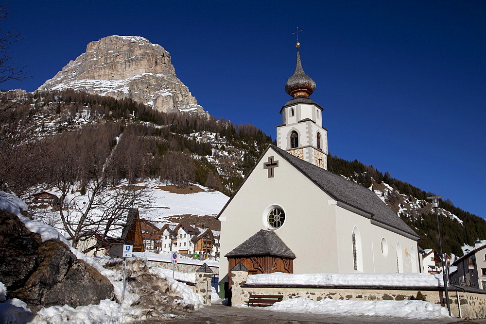 Church in front of the Sella massif, Kolfuschg, Colfosco, Val Badia, Alta Badia, Dolomites, South Tyrol, Italy, Europe