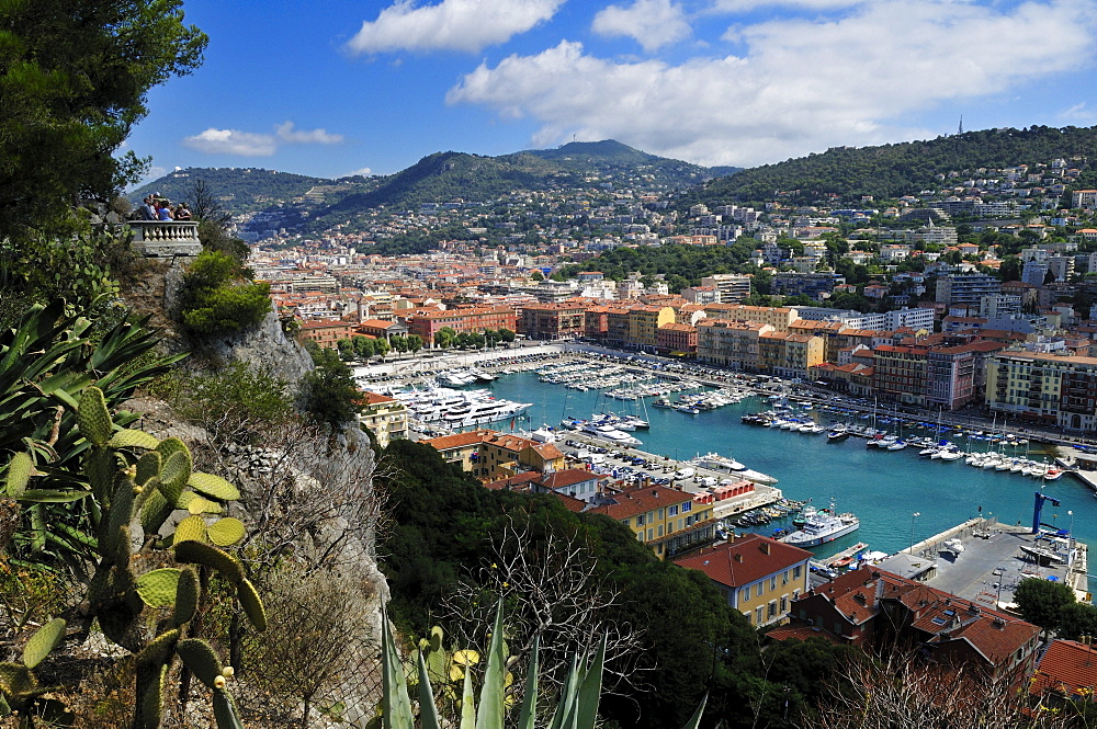 View over the harbour of Nice, Nizza, Cote d'Azur, Alpes Maritimes, Provence, France, Europe