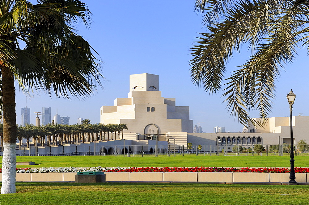 Museum of Islamic Art or MIA, Doha, Qatar, Arabian Peninsula, Persian Gulf, Middle East, Asia