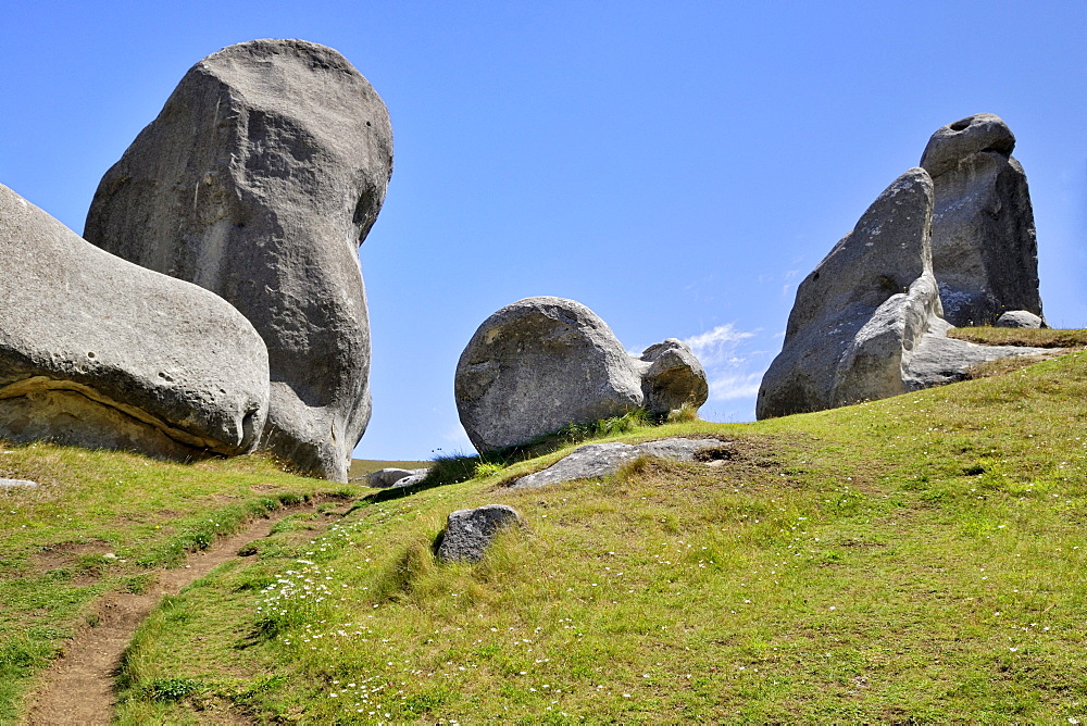 Trail through the limestone formations of Castle Hill Limestone Rocks, Kura Tawhiti Conservation Area, Selwyn District, South Island, New Zealand