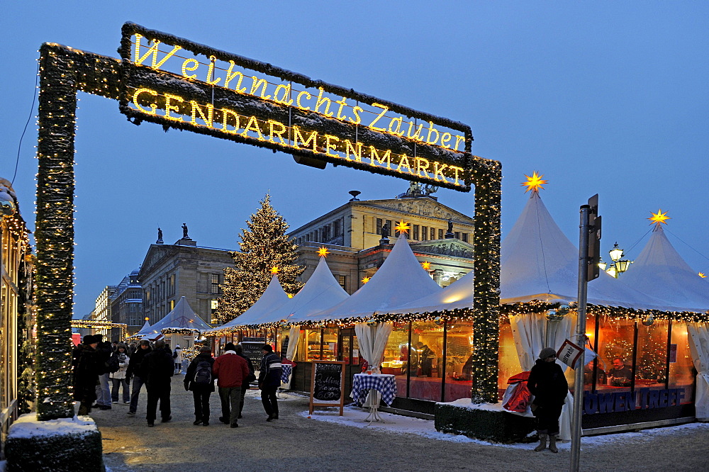 Christmas market on Gendarmenmarkt square, behind the Konzerthaus concert hall, Berlin, Germany, Europe