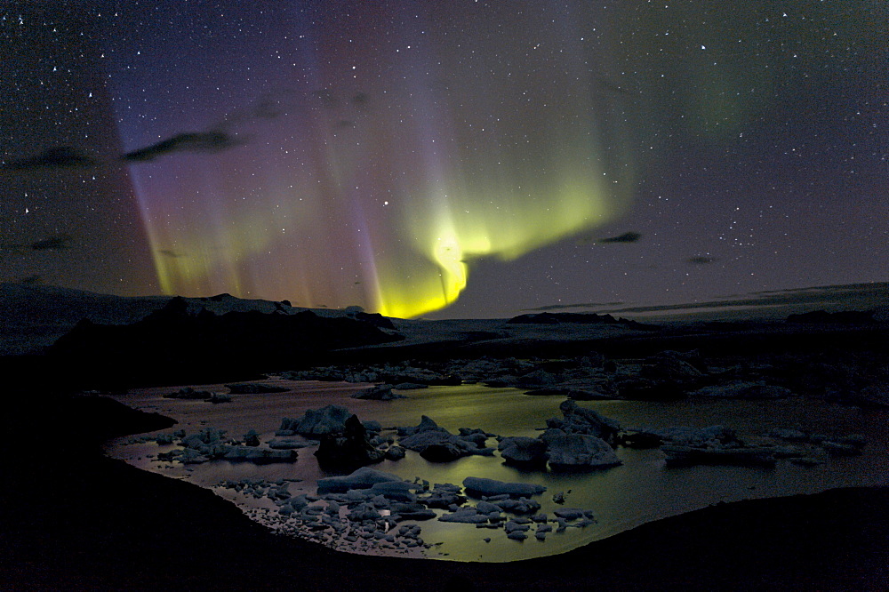 Polar lights (Aurora borealis), over Joekulsarlon glacial lake and Vatnajoekull glacier, Joekulsarlon glacier lagoon, southern Iceland, Europe