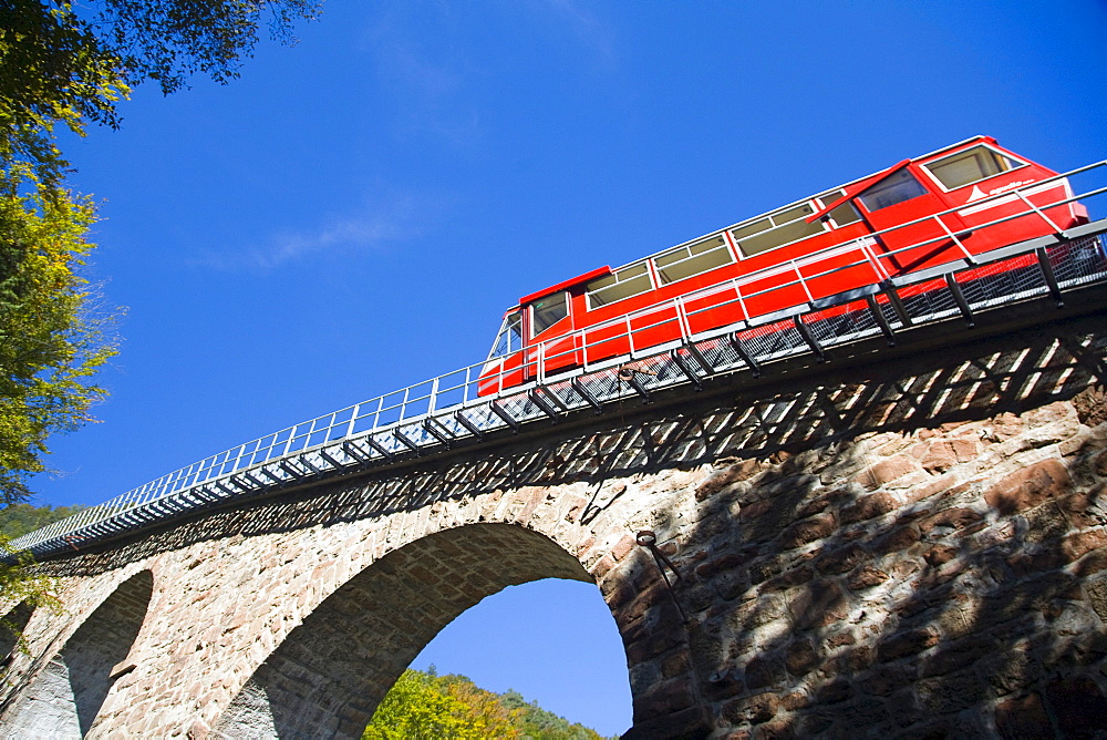 Funicular railway on an arch bridge, Mendola funicular, province of Bolzano-Bozen, Italy, Europe