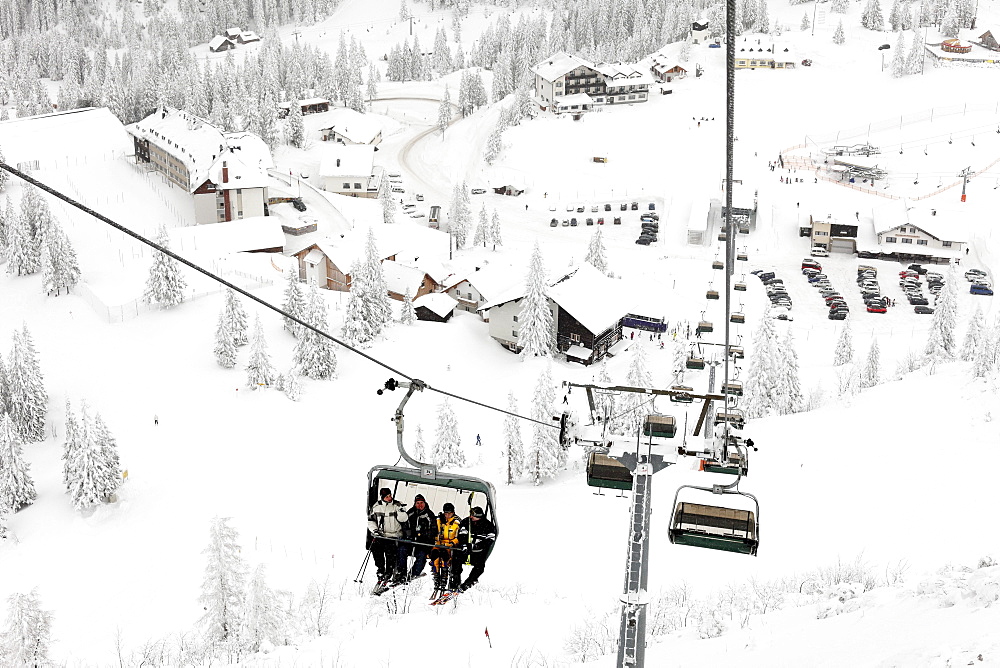 Chair lift to Hochkar ski resort near Goestling an der Ybbs, Mostviertel, Must Quarter, Lower Austria, Austria, Europe