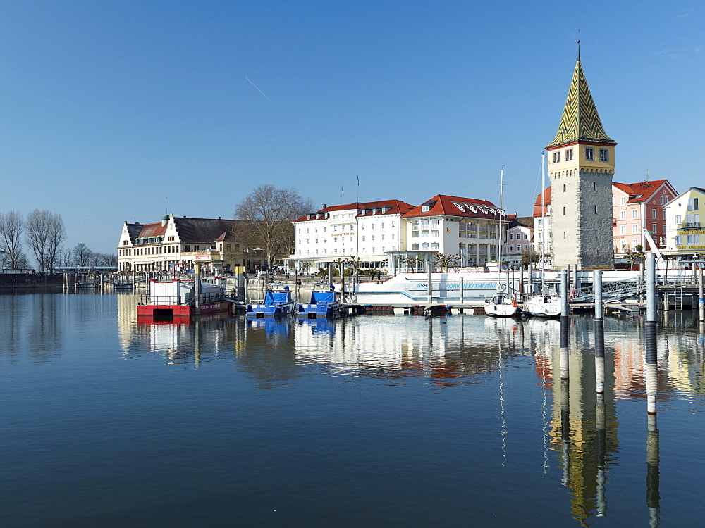 Harbour of Lindau with Mangenturm tower, Swabia, Bavaria, Germany, Europe