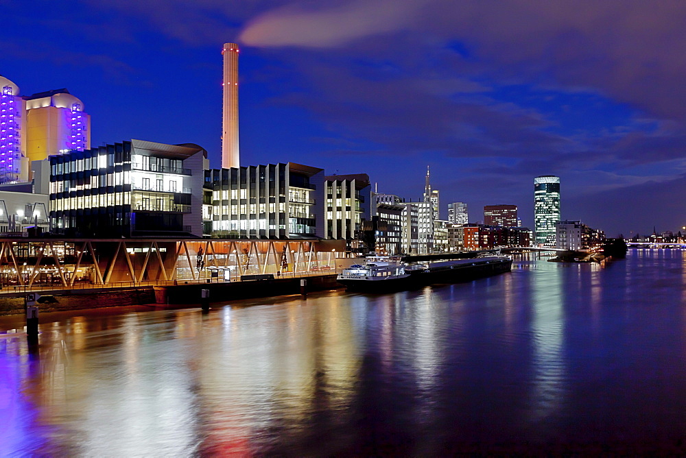 Modern office buildings, Westhafen Pier 1, Frankfurt am Main, Hesse, Germany, Europe