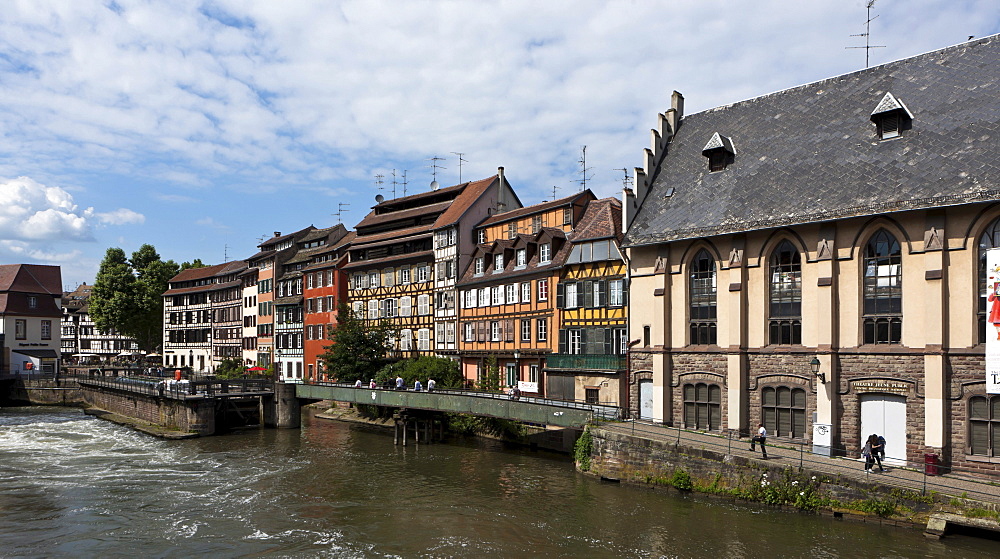 District of Le Petite France, Strasbourg, Ill River, Alsace, France, Europe