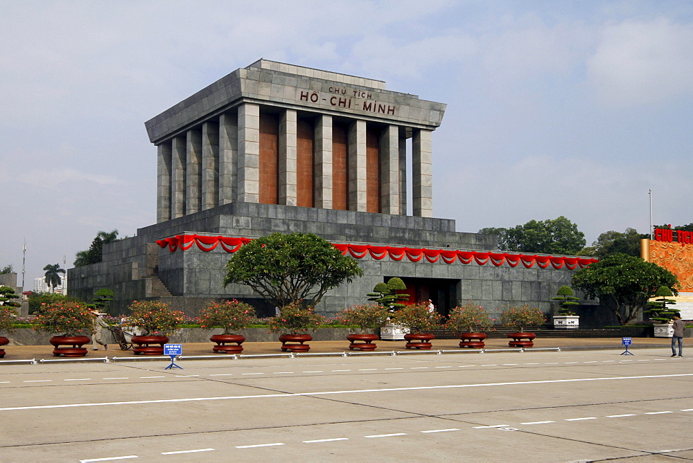 Ho Chi Minh Mausoleum, Hanoi, Vietnam, Asia