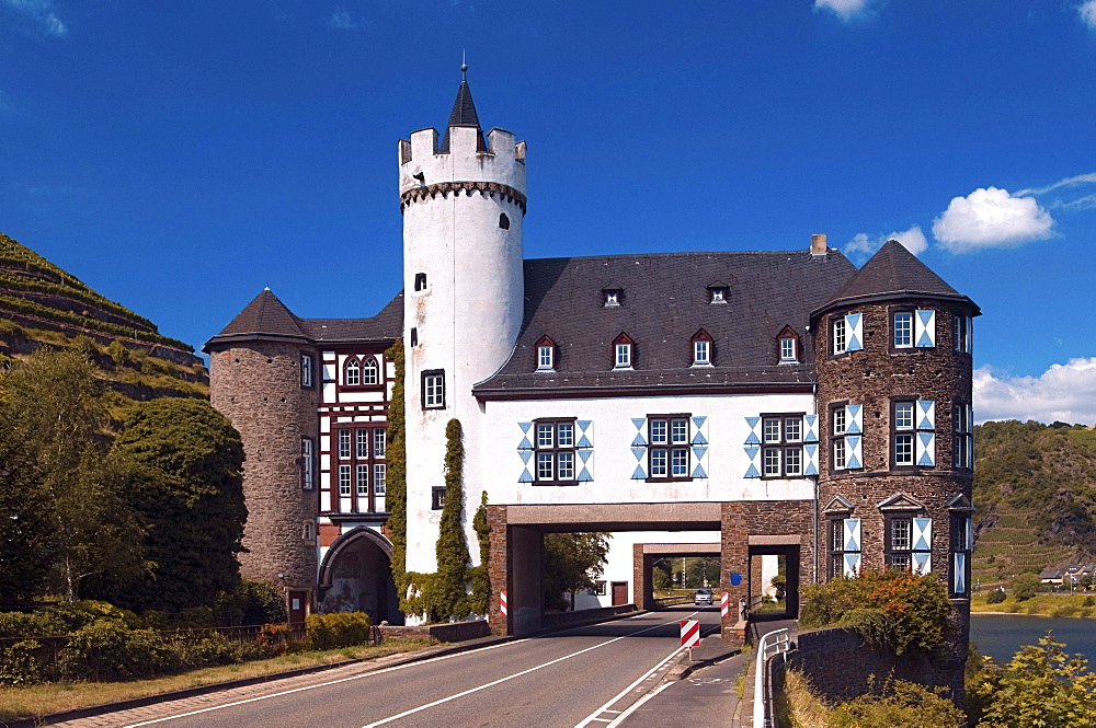 Schloss von der Leyen Castle with the main road B416 passing through it, Kobern-Gondorf on the lower Moselle River, Rhineland-Palatinate, Germany, Europe