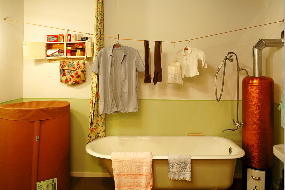 Bathroom from the 1950s with a Volks-Heim-Sauna, laundry hanging, a bathtub and a water heater, 1950s Exhibition 2010-2011, German Salt Museum, Suelfmeisterstrasse 1, Lueneburg, Lower Saxony, Germany, Europe