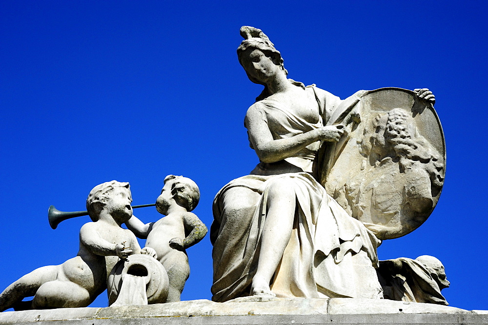 Sculpture on the Place du Grand Sablon or Grote Zavelplein Square, city centre, Brussels, Belgium, Benelux, Europe