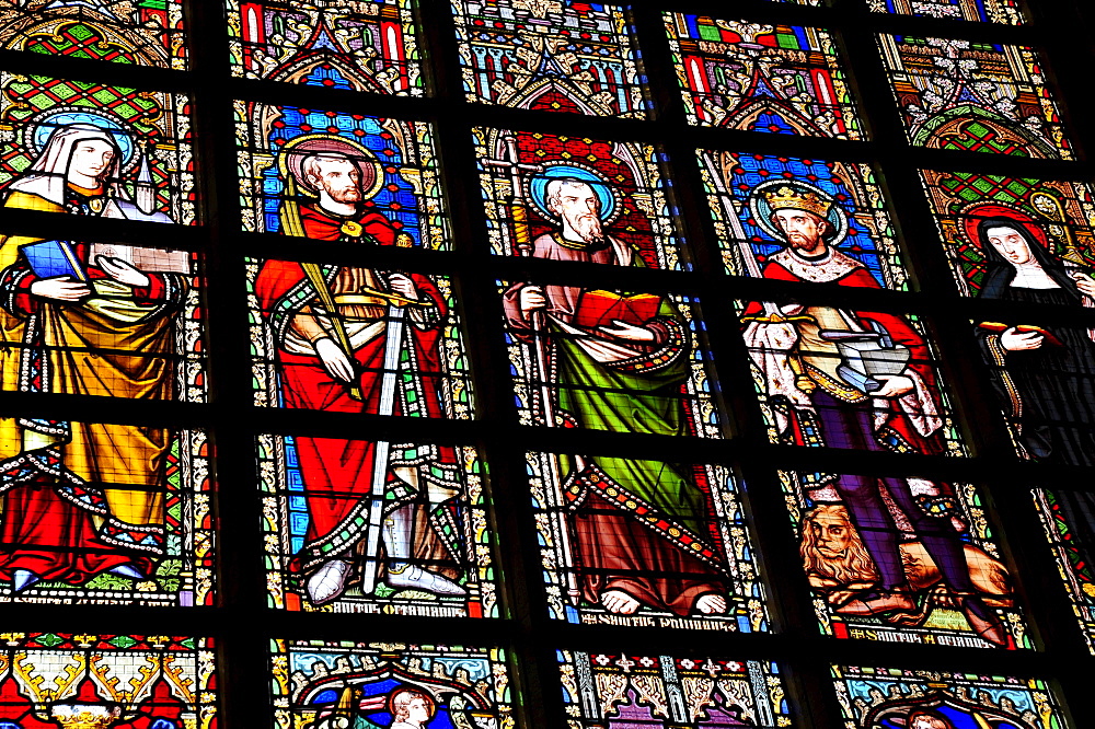 Stained glass windows depicting religious figures, Notre Dame du Sablon Church, Zavel Kerk, city centre, Brussels, Belgium, Benelux, Europe