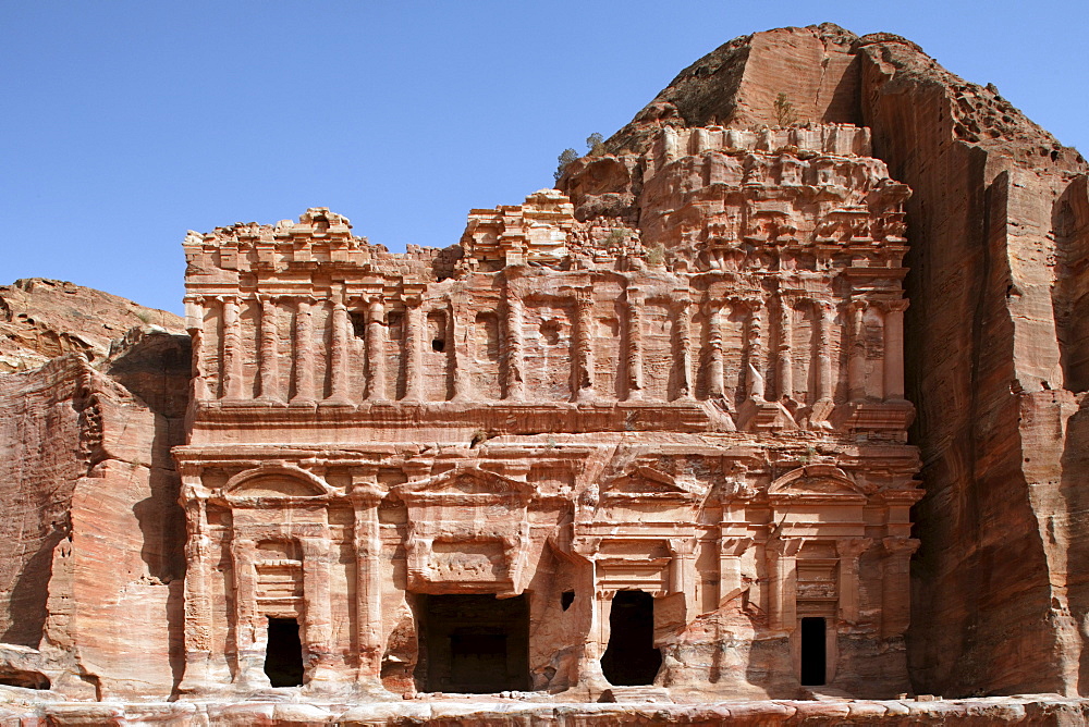 Palace Tomb, with pilasters, engaged columns, Petra, the capital city of the Nabataeans, rock city, UNESCO World Hertage Site, Wadi Musa, Hashemite Kingdom of Jordan, Orient, Middle East, Asia