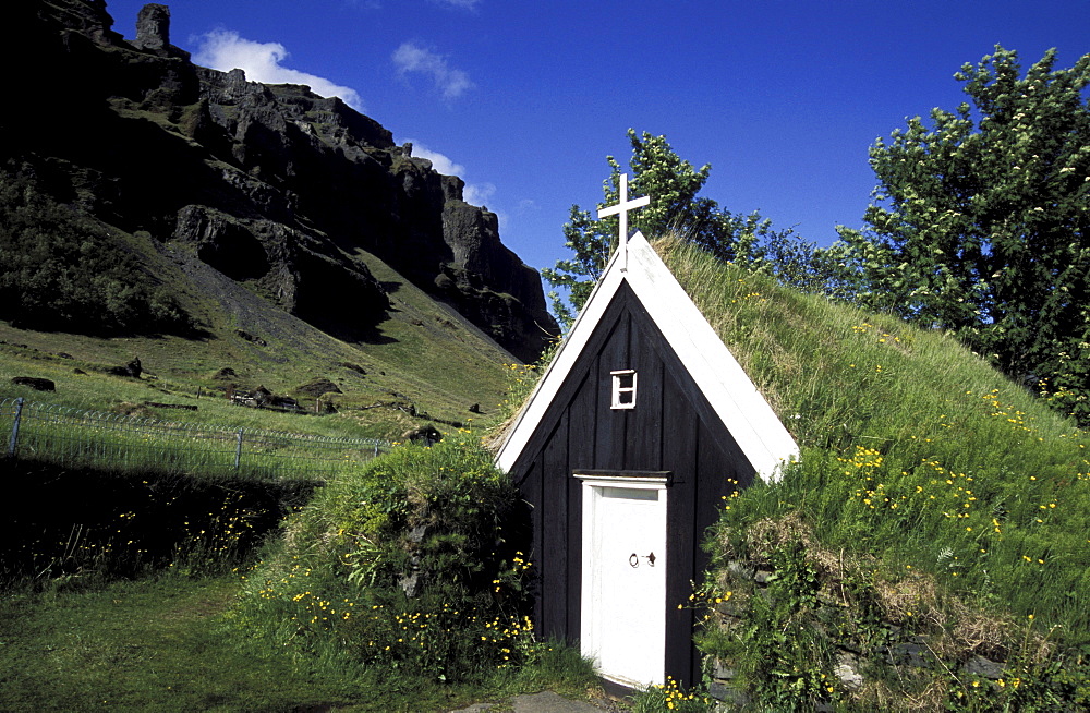 Old church of Nupsstaï£¿ir, South Iceland, Iceland, Europe