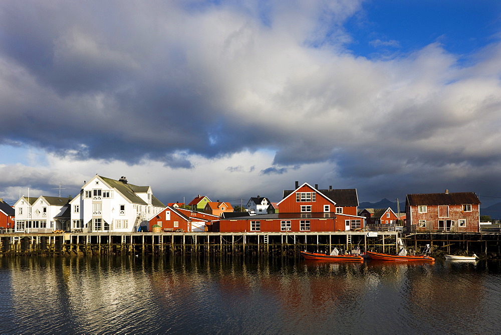 Henningsvaer, island of Vestvagoya, Lofoten, Norway, Scandinavia, Europe