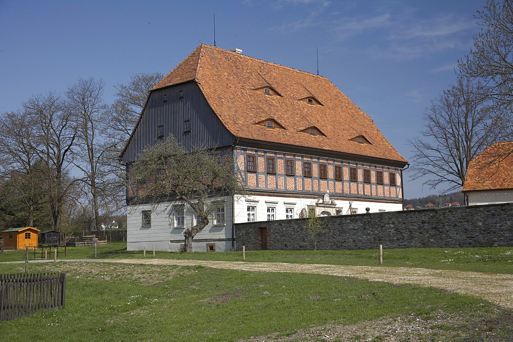 Faktorenhaus, traditional half-timbered house, register office, museum, tourist information, cottage garden, farm, Eibau, Saxony, Germany, Europe