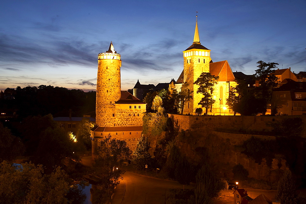 Old Waterworks and Michaeliskirche church, twilight shot, from the Friedensbruecke bridge, Bautzen, Saxony, Germany, Europe