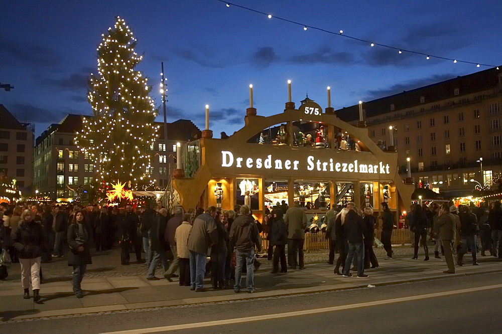 Christmas market on Altmarkt square, 575th Striezelmarkt 2009, walk-through candle arch and a Christmas tree with lights, Dresden, Saxony, Germany, Europe