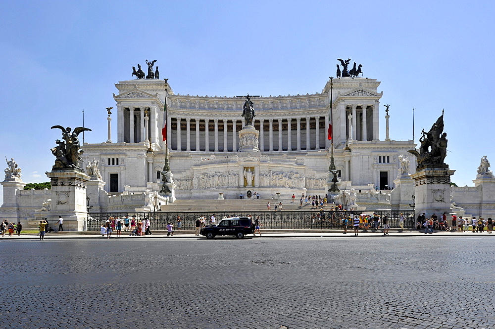 Italian National Monument to King Vittorio Emanuele II, Piazza Venezia, Rome, Lazio, Italy, Europe