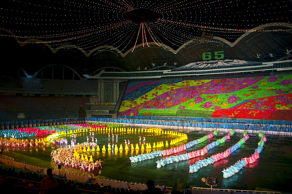 Dancers and acrobats at the Arirang Festival, the North Korean Grand Mass Gymnastics and Artistic Performance, Pyongyang, North Korea, Asia