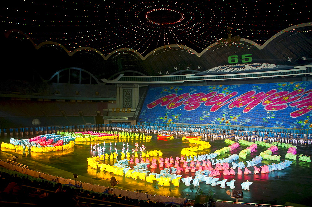 Dancers and acrobats at the Arirang Festival, the North Korean Grand Mass Gymnastics and Artistic Performance, Pyongyang, North Korea, Asia