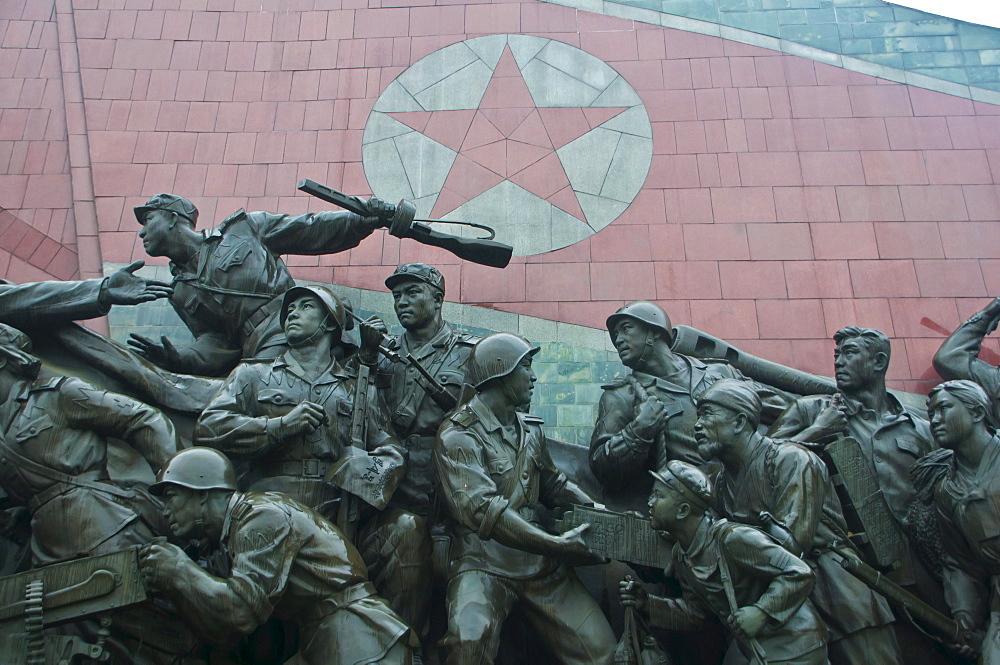 Kim Il Sung Monument on Mansu Hill, Pyongyang, North Korea, Asia