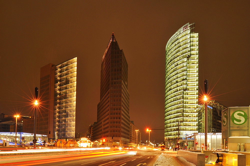 Skyscrapers on Potsdamer Platz, Chrysler Building, Sony Center, DB Tower and Beisheim Center with Ritz Carlton Hotel, Potsdamer Platz, Tiergarten, Berlin, Germany, Europe