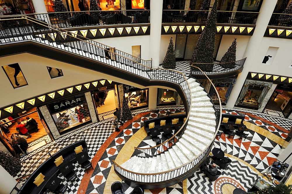 Interior, luxury department store Quartier 206, by architect Henry Cobb, Friedrichstadt-Passagen, Friedrichstrasse, Mitte district, Berlin, Germany, Europe