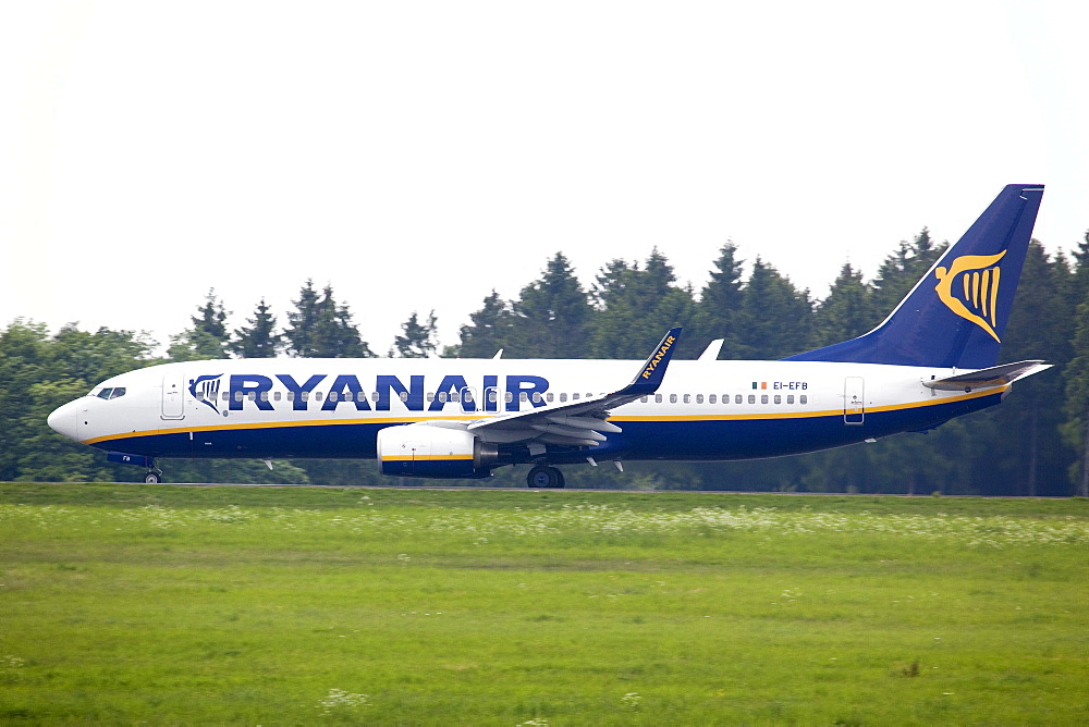 Boeing 737 from the budget airline Ryanair at Frankfurt-Hahn Airport in the Hunsrueck district near Simmern, Rhineland-Palatinate, Germany, Europe