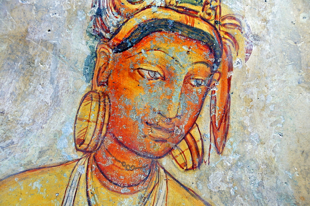 Cloud maiden, fresco on cave wall, 5th Century, Lion Rock, rock fortress, UNESCO World Heritage site, Sigiriya, Sri Lanka, Asia