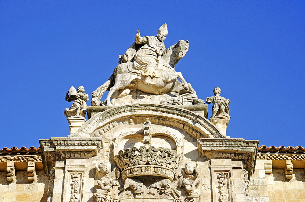 Coat of arms on the facade of Colegiata Real de San Isidoro, collegiate church, basilica, museum, Leon, Castilla y Leon province, Spain, Europe