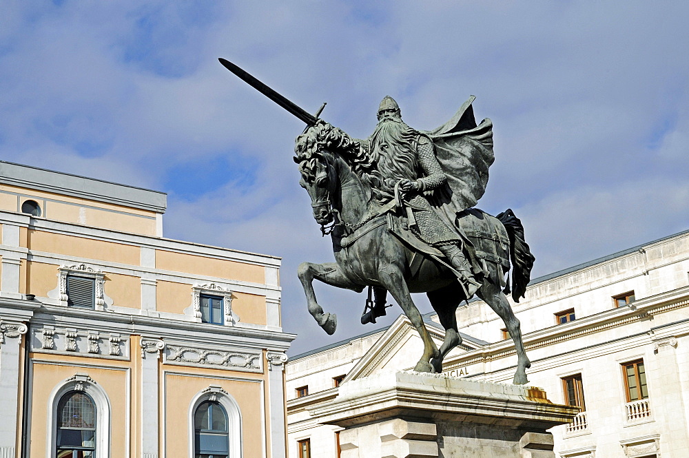 Equestrian statue of El Cid, a knight and national hero, Burgos, Castilla y Leon province, Spain, Europe