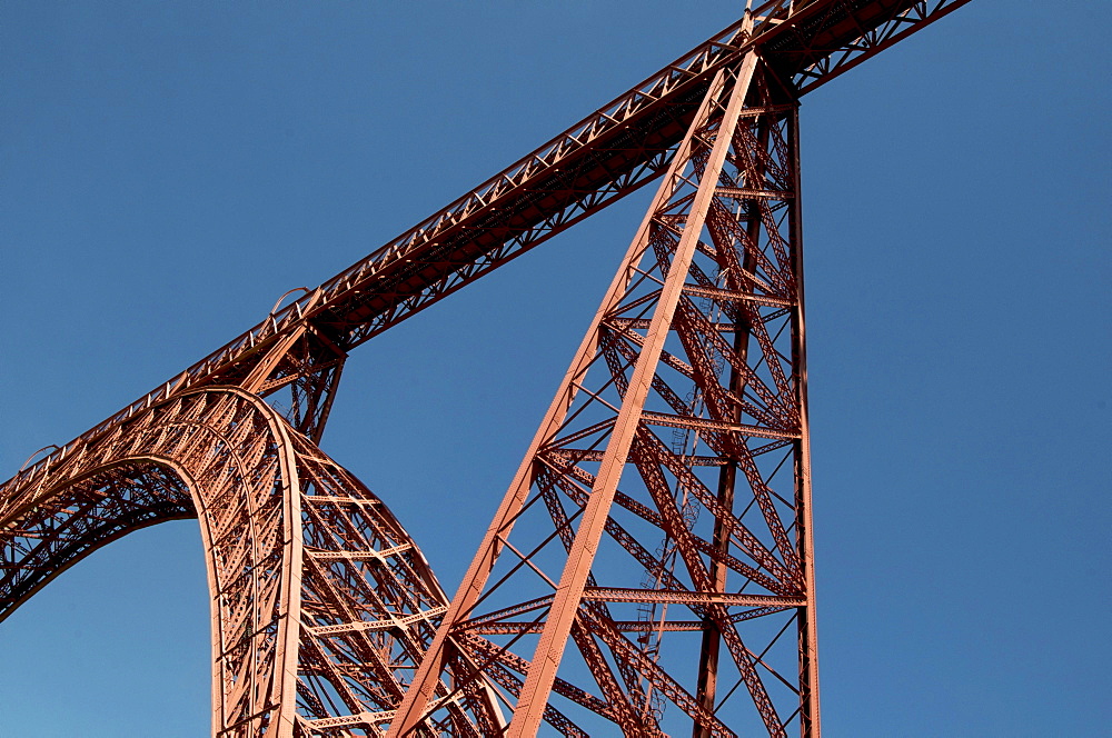 Viaduc of Garabit, built by Gustave Eiffel, Auvergne, France, Europe