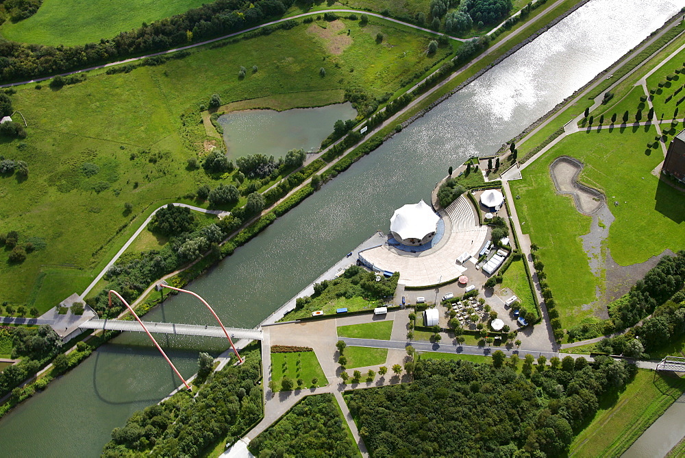 Aerial view, Emscher river, Rhine-Herne Canal, Emscherkunst.2010 art project, N55 artist group, Ion Sorvin, Ingvil H. Aarbakke, Walking House, Emscher-Insel Nordsternpark, Gelsenkirchen, Ruhr area, North Rhine-Westphalia, Germany, Europe