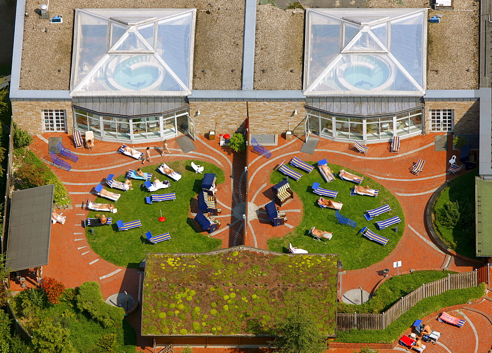 Aerial view, open-air swimming pool, LAGO Herne Gysenbergpark swimming pool, Gysenbergpark recreational area, Herne, Ruhr area, North Rhine-Westphalia, Germany, Europe