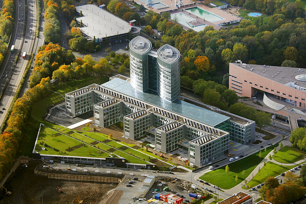 Aerial view, EON Ruhrgas headquarters, office tower at the Gruga, Essen-Ruettenscheid, Essen, Ruhr area, North Rhine-Westphalia, Germany, Europe