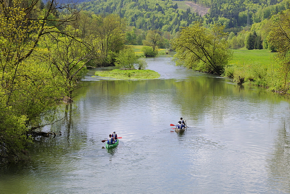 Upper Danube Valley, canoeing, Upper Danube Nature Park, Neidlingen, Baden-Wuerttemberg, Germany, Europe