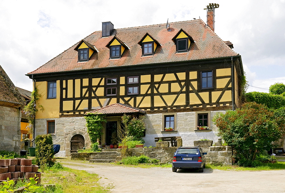 Country house in Gottesgab village, Aischgrund near Hoechstadt, Franconia, Bavaria, Germany, Europe