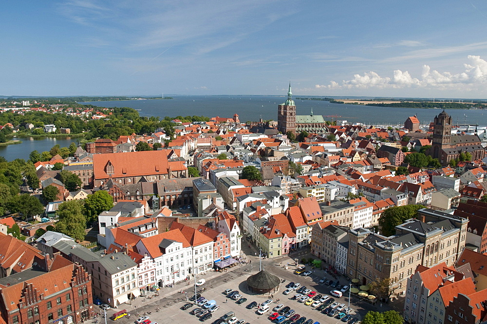 Panorama with Nikolaikirche church and Jakobikirche church, Unesco World Heritage Site, Stralsund, Mecklenburg-Western Pomerania, Germany, Europe