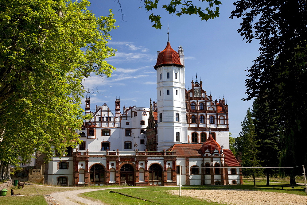 Schloss Basedow Castle, Mecklenburg Switzerland, Mecklenburg-Western Pomerania, Germany, Europe